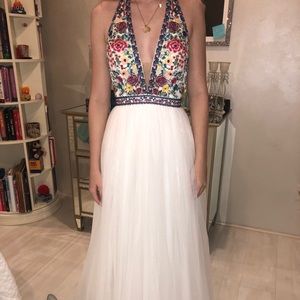 Sherri hill prom dress